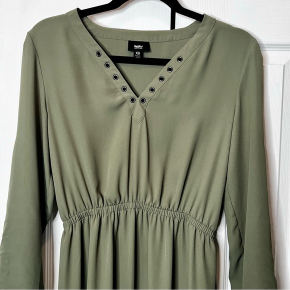 Mossimo Womens Blouson Dress Size XS Olive Green Grommet Embellished V Neckline - Picture 3 of 10